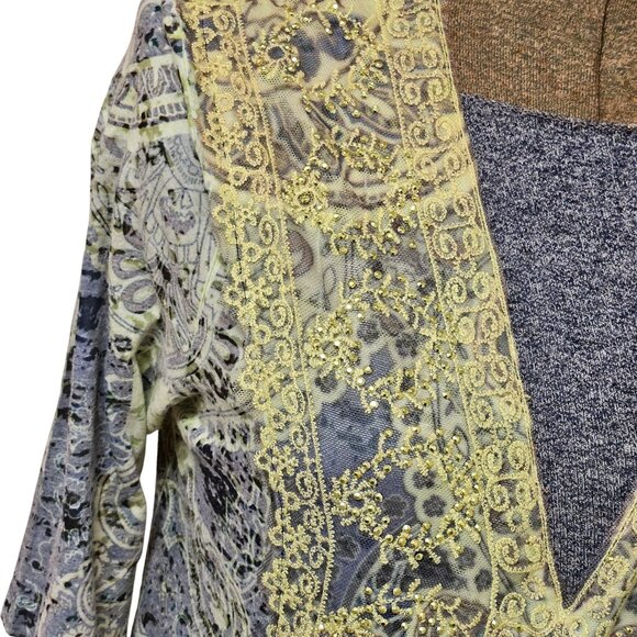 One World Blouse Womens Small Lace Accented V Neck Top Yellow Gray Pattern - Picture 4 of 10